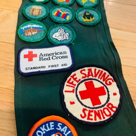 COPY - Vintage Girl Scout Sash with Tons Of Merit Badge Patches - Picture 8 of 9